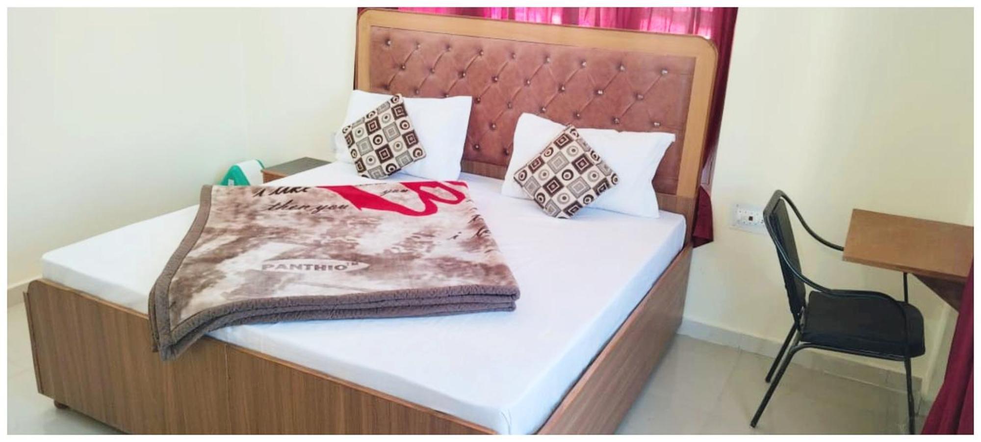 Simla Hotel K R I S H N A B - B Near Mall Road And Temple ภายนอก รูปภาพ